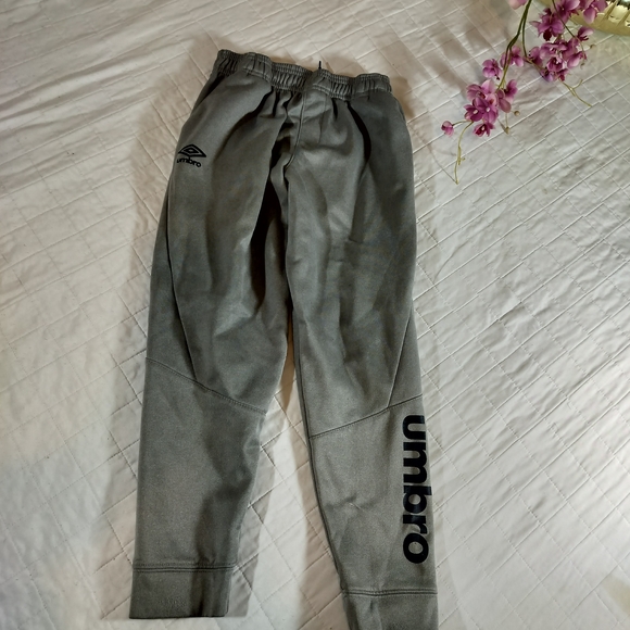 Umbro Other - Umbro Charcoal Athletic Pants
